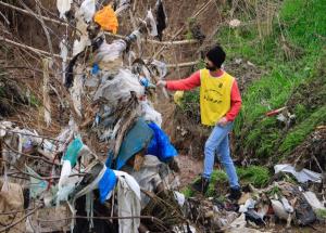 Cleaning the zarjob river